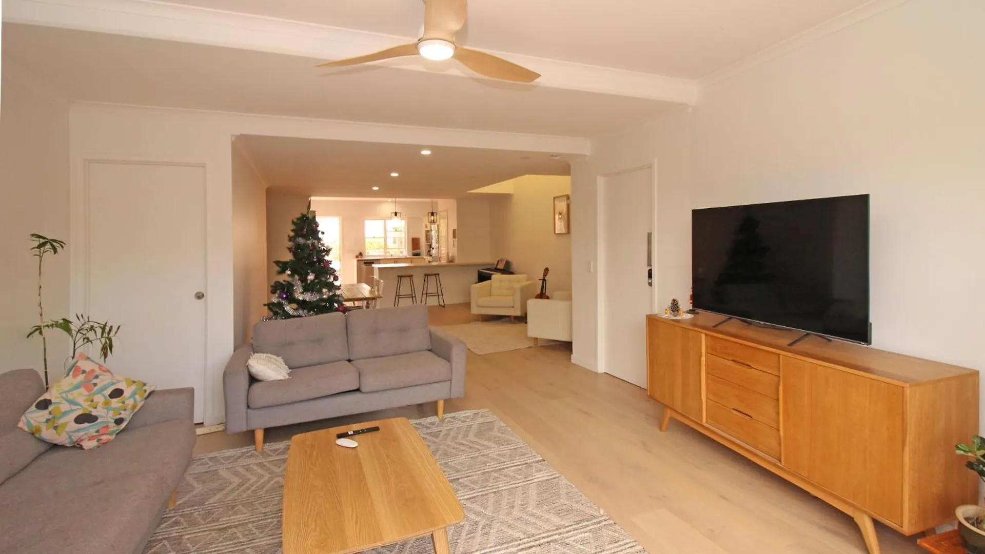 Marcoola Seaside Apartment